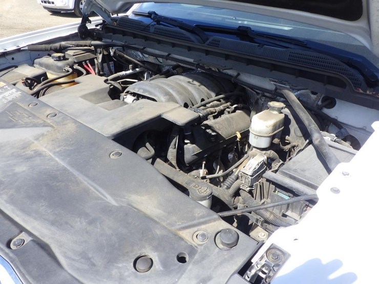 2016-chevrolet-1500-image-10