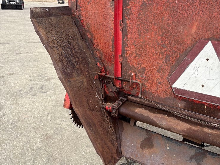 roorda-rear-unload-12ft-silage-wagon-image-24