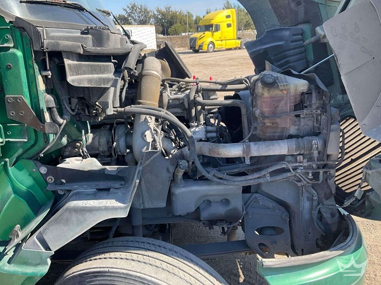 2015-international-prostar-image-8