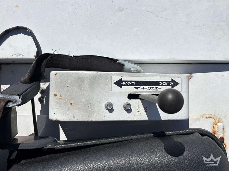 2019-lynco-mini-mover-aircraft-tug-cart-image-14