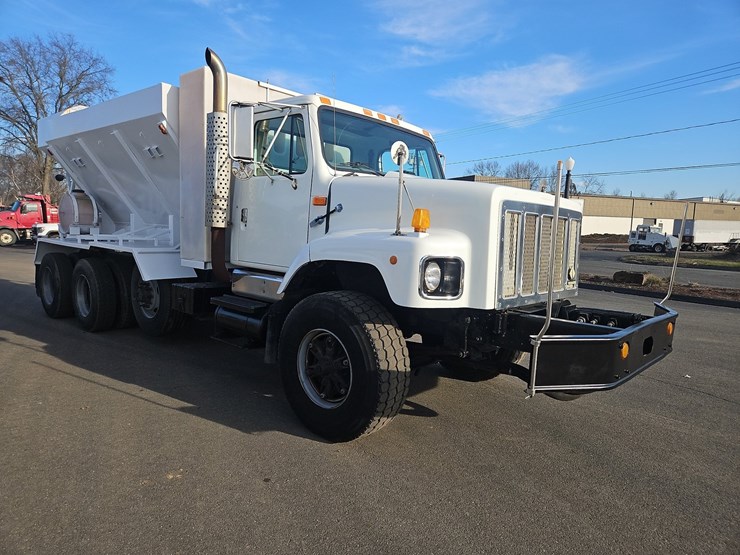 1997-international-2674-image-8