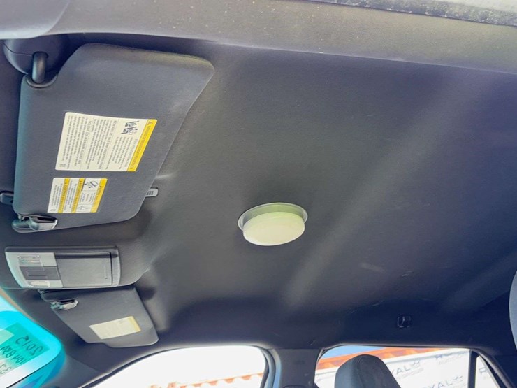 2015-ford-explorer-image-18