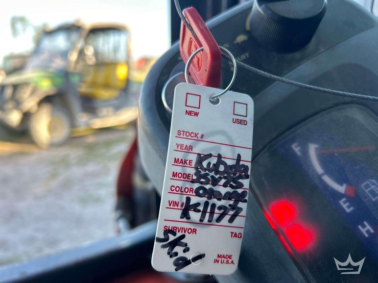 2016-kubota-ssv75-image-34