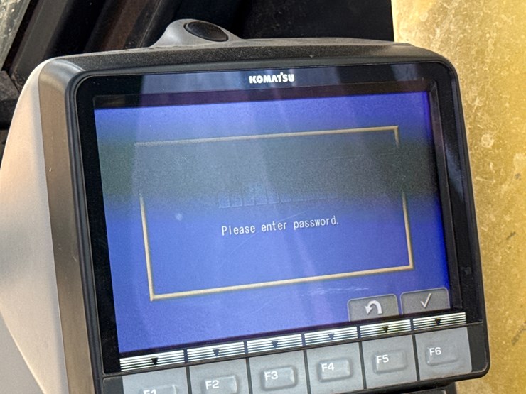 2023-komatsu-pc210-image-48