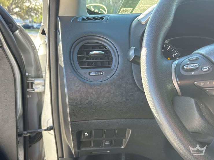 2013-nissan-pathfinder-image-15