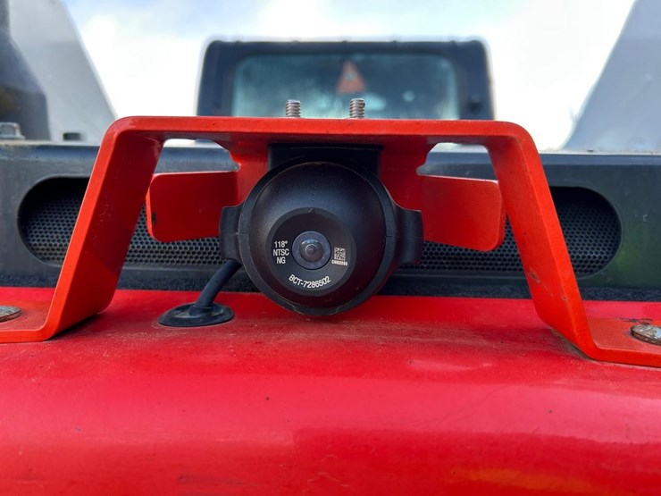 2022-bobcat-t870-image-16