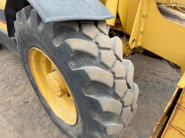 1995-caterpillar-th83-image-9