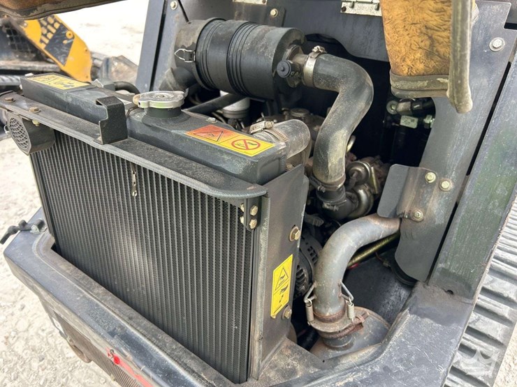 2023-asv-rt-25-posi-track-compact-track-loader-skid-steer-image-7