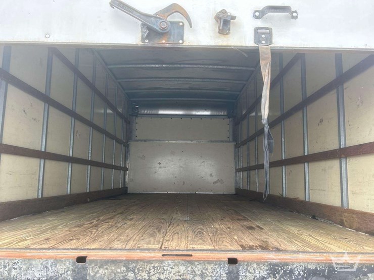 2012-ford-e350-image-14