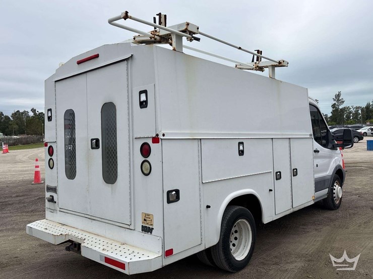 2016-ford-transit-image-3