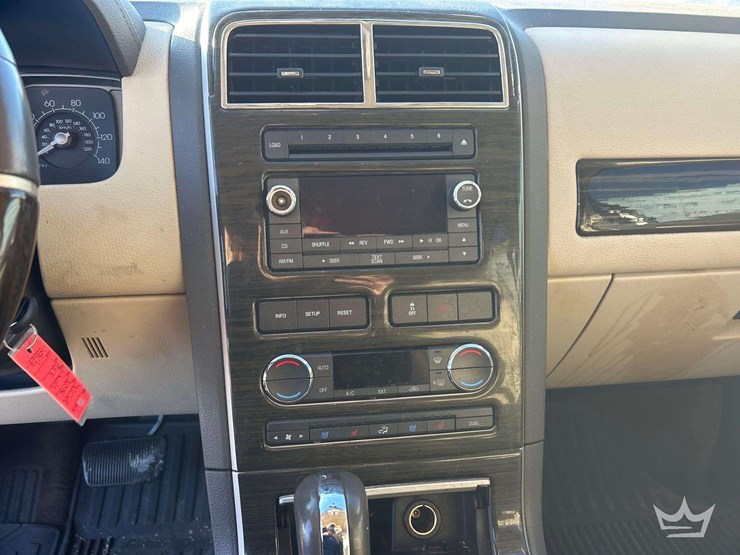 2008-lincoln-mkx-image-17