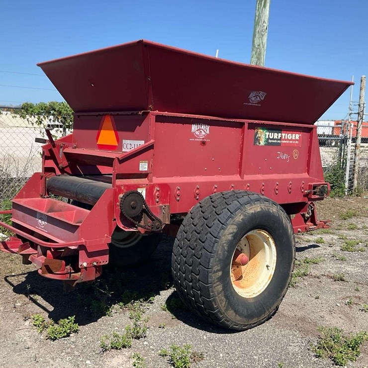 Millcreek Turf Tiger CC2-11 Fertilizer Spreader