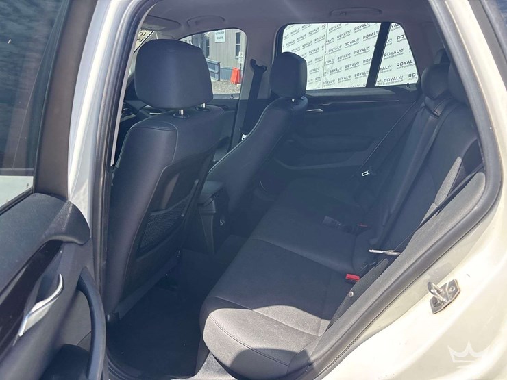 2015-bmw-x1-suv-image-18