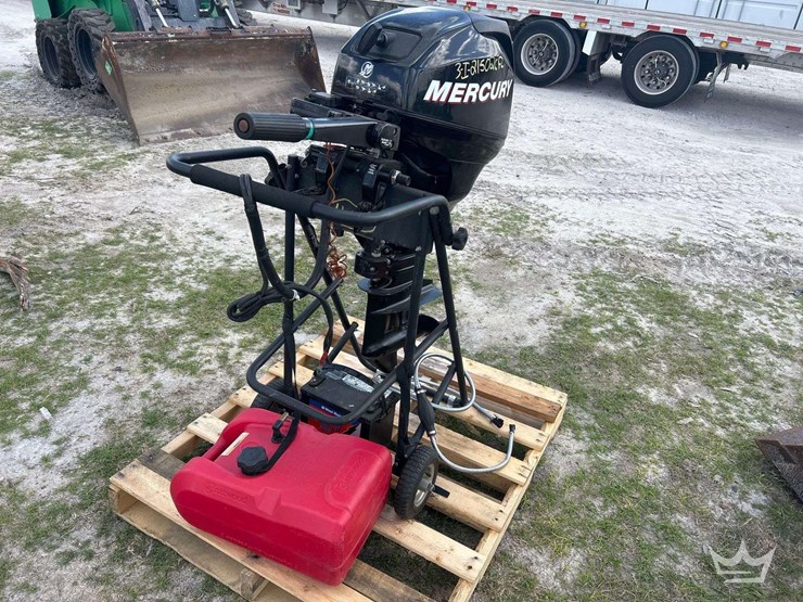 2010-mercury-15hp-tiller-four-stroke-outboard-boat-motor-image-3