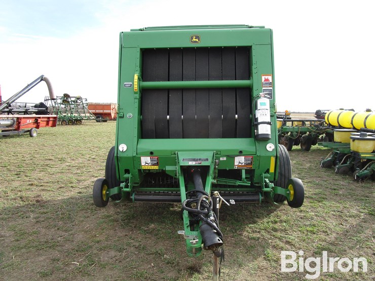 john-deere-568-image-2