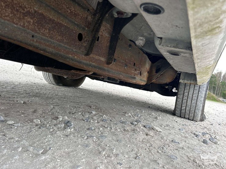 2016-chevrolet-express-2500-image-18