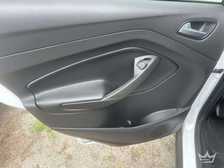 2016-ford-escape-image-12