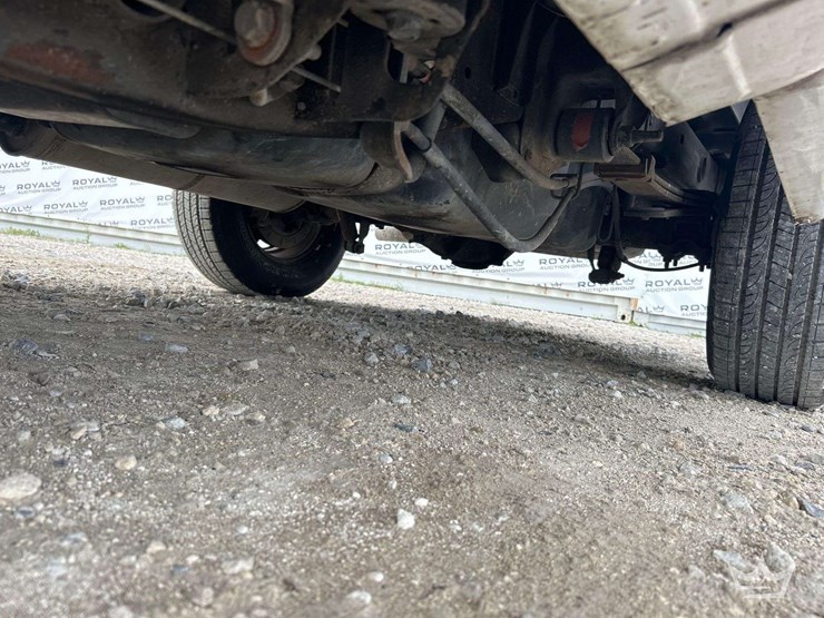 2004-chevrolet-silverado-1500-image-17