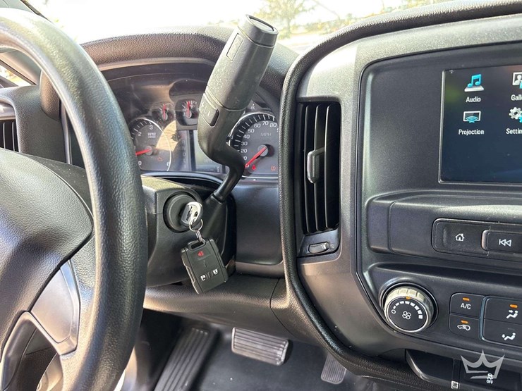 2019-chevrolet-silverado-2500hd-image-17