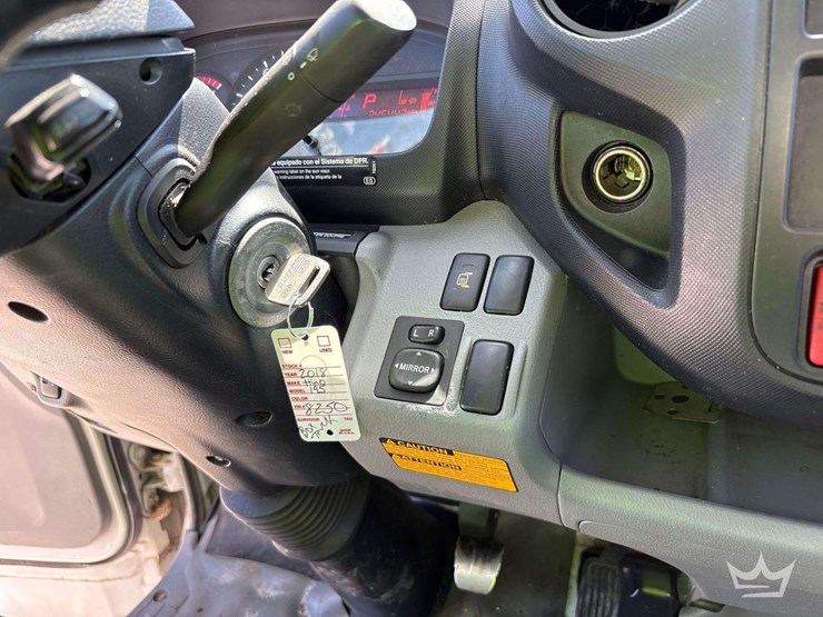 2018-hino-195-image-26