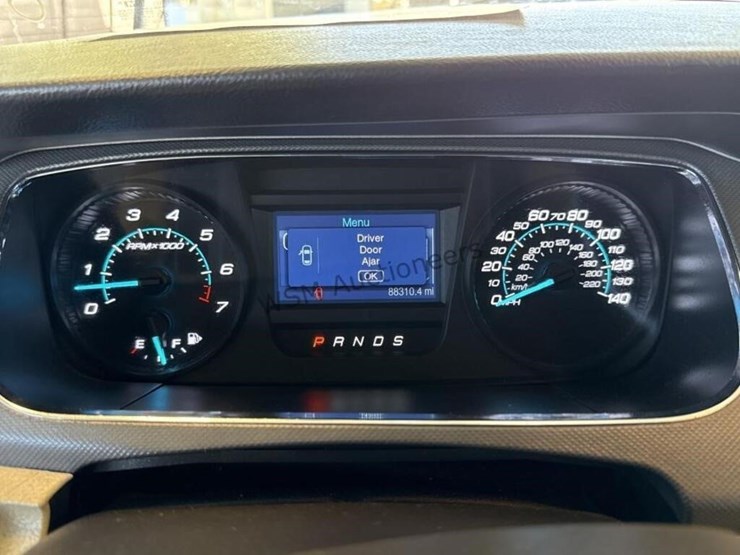 2013-ford-taurus-sdn-image-15