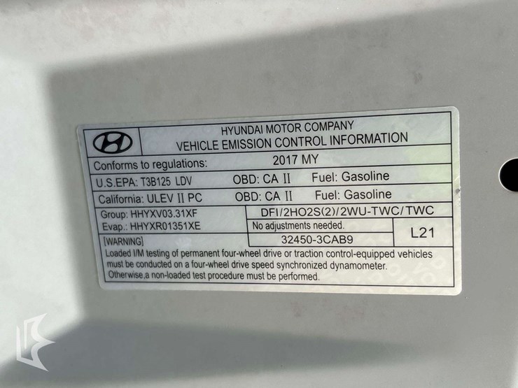 2017-hyundai-santa-fe-image-9
