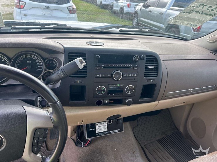 2012-chevrolet-silverado-1500-hybrid-image-13