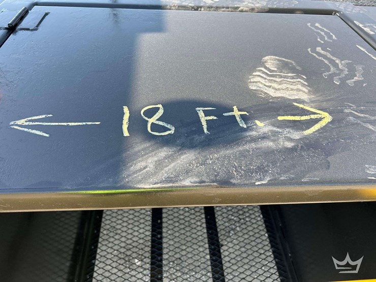 2017-freightliner-m2-106-image-19