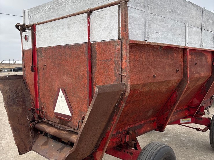 roorda-rear-unload-12ft-silage-wagon-image-22