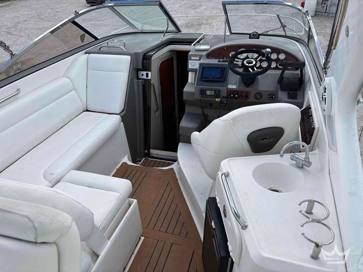 2007-30ft.-regal-30-express-cruiser-boat-with-2010-vantage-t/a-33-ft.-trailer-image-7