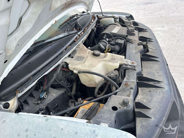 2016-chevrolet-express-2500-image-8