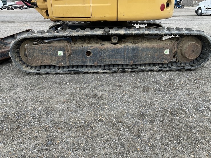 caterpillar-303-image-7