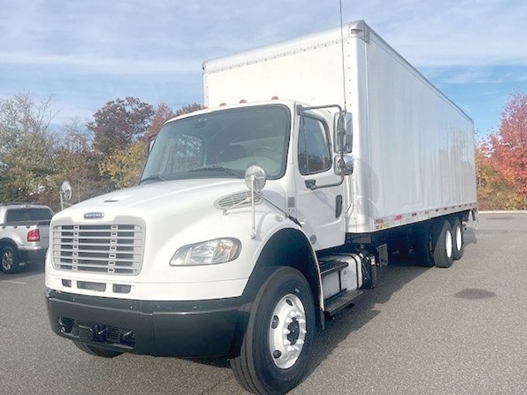 2019-freightliner-m2-106-image-1