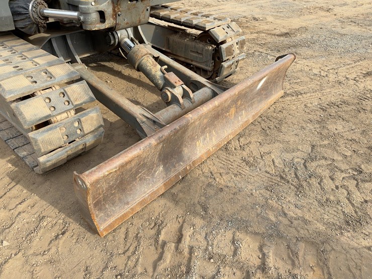 2016-volvo-ecr88d-image-18