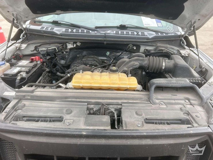 2017-ford-f150-image-8