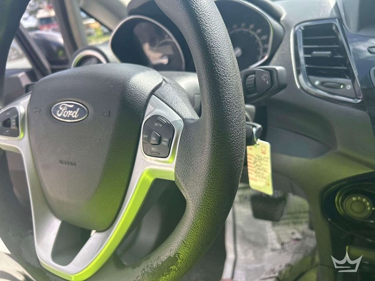 2019-ford-fiesta-se-hatchback-image-15