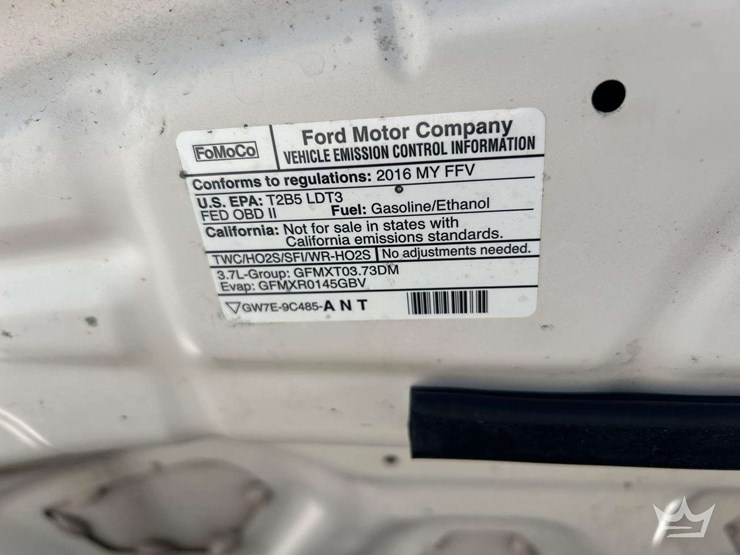 2016-ford-explorer-image-10