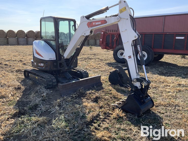 2023-bobcat-e35i-image-3