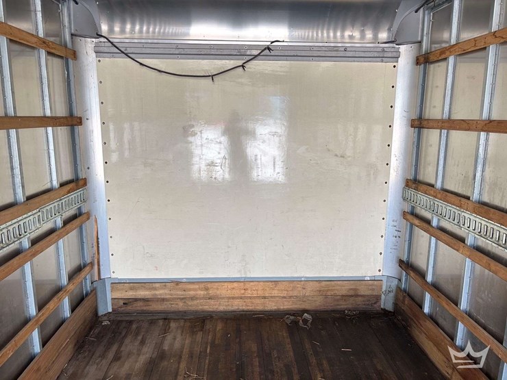 2018-hino-195-image-14