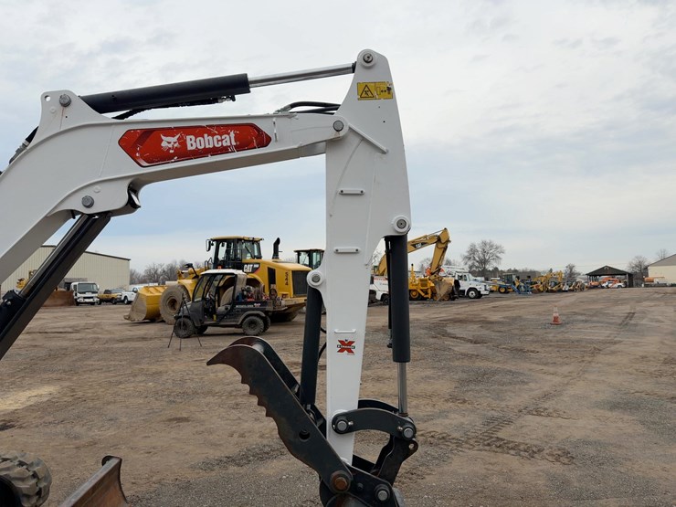 2023-bobcat-e42-image-10