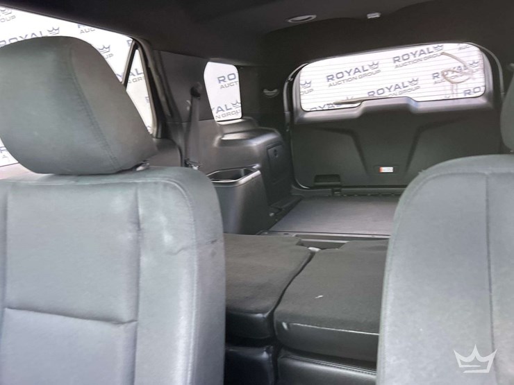 2017-ford-explorer-image-21