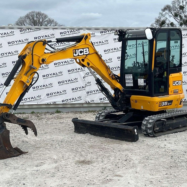 2021 JCB 35Z-1