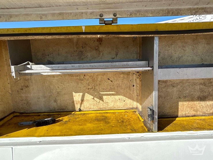 2015-nissan-frontier-image-24