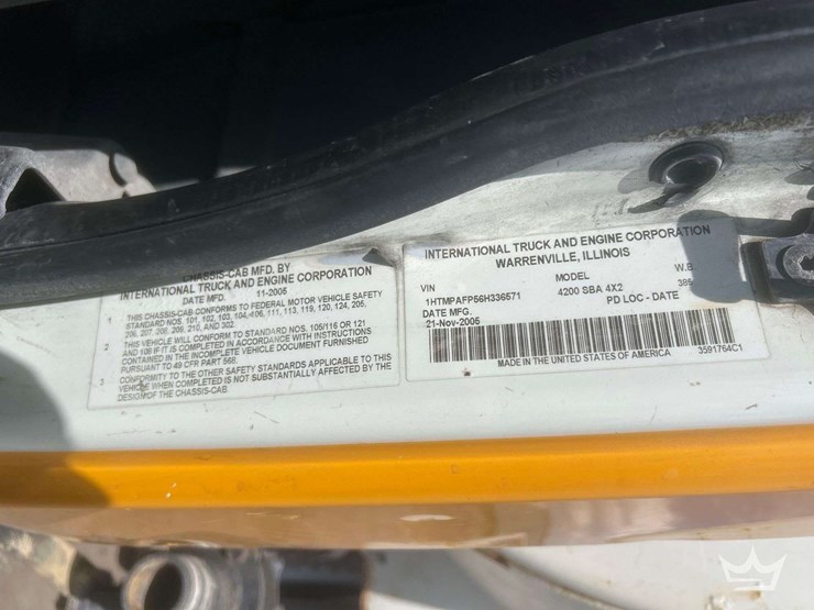 2006-international-durastar-4200-image-17