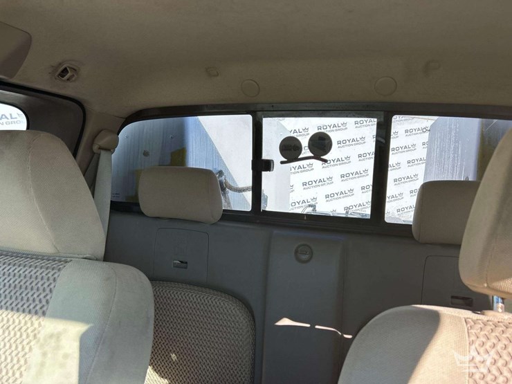 2015-nissan-frontier-image-21