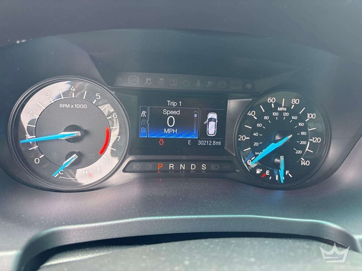 2016-ford-explorer-image-15