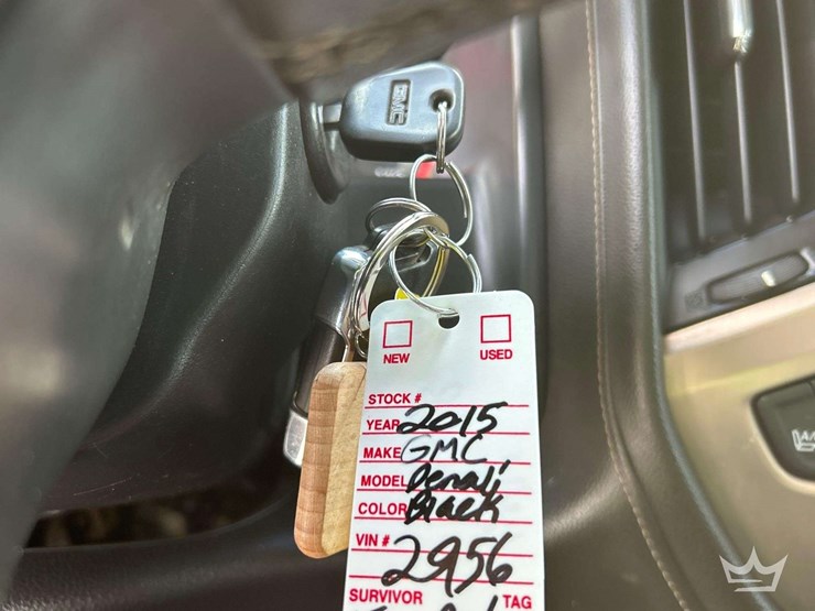 2015-gmc-sierra-3500-image-36