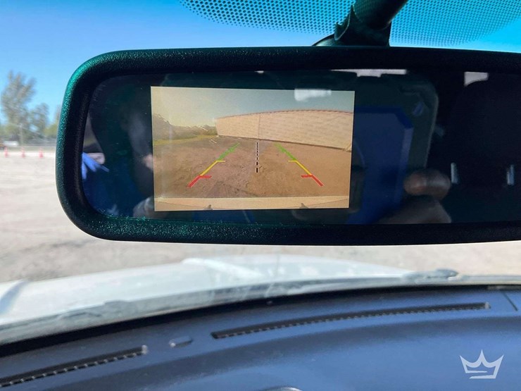 2016-ford-explorer-image-30