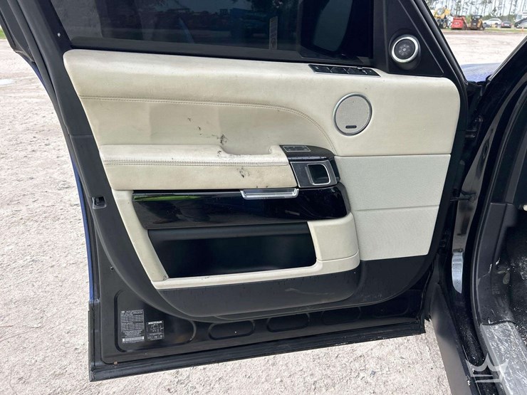 2013-land-rover-range-rover-image-11