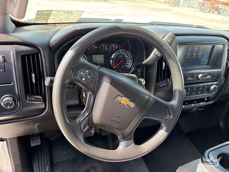 2019-chevrolet-silverado-2500hd-image-15